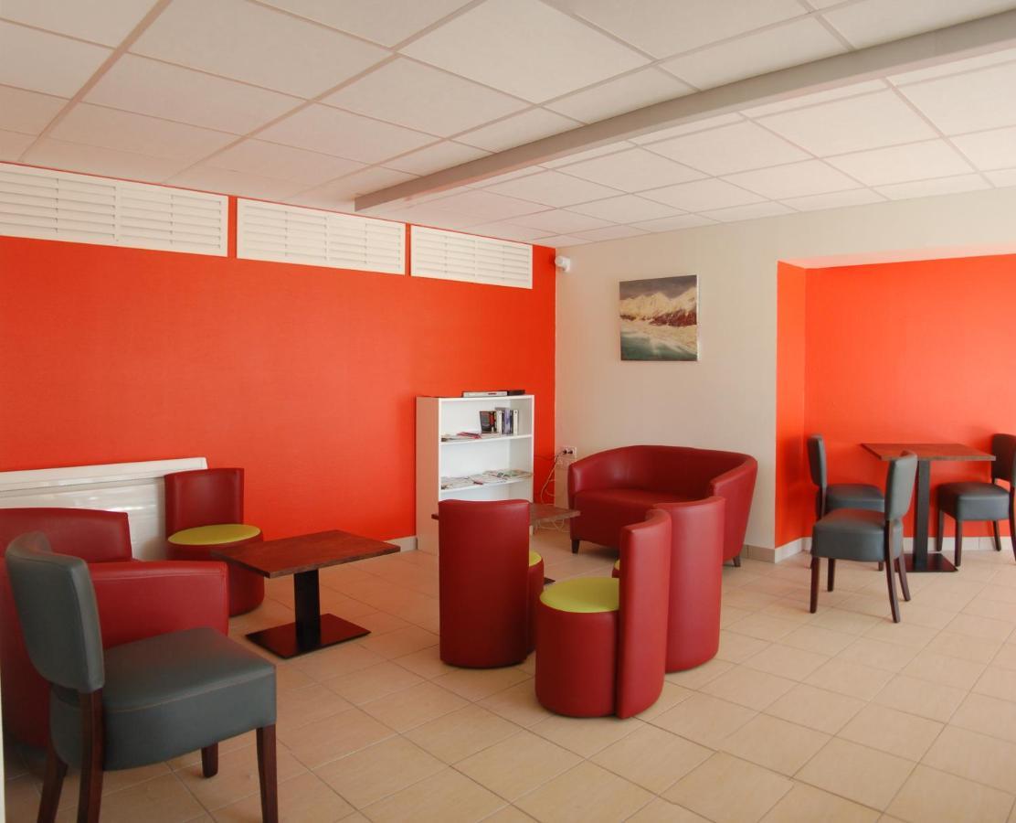 Gite Du Haut Cantal - Appartements Meubles Avec Kitchenette Et Chambres Sans Kitchenette Condat  Exterior foto